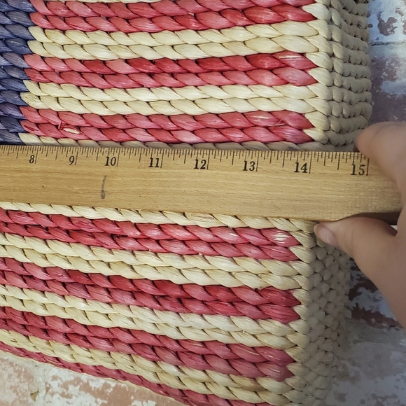 Vintage Patriotic Straw Tote Bag with the American Flag By Straw Studios - Picture 5 of 8